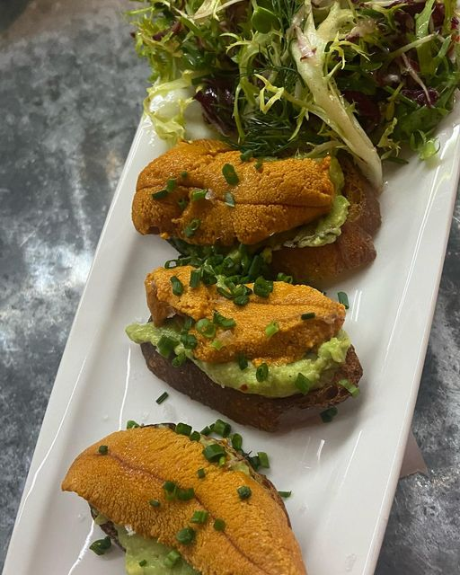 Bar_Crudo_SF's tweet photo. โTis the season to indulge in our uni avocado toast โ in all its buttery fresh perfection ๐ซถ
.
.
.
#barcrudo #eatersf #sfdining #infatuation #sffoodie #oysters #sfseafood #eater #eeeeeats #spoonlistsf #foodies #foodie #winebar #oysterbar #bayareafoodie https://t.co/q6VO22iCmv