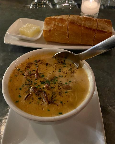 Bar_Crudo_SF's tweet photo. Is it even a rainy day in San Francisco without some seafood chowder? ๐ง๏ธ๐
#barcrudo #eatersf #sfdining #infatuation #sffoodie #oysters #sfseafood #eater #eeeeeats #spoonlistsf #foodies #foodie #winebar #oysterbar #bayareafoodie #bayareaeats #EEEATS #divisadero #nopa https://t.co/UMYS08rKeM