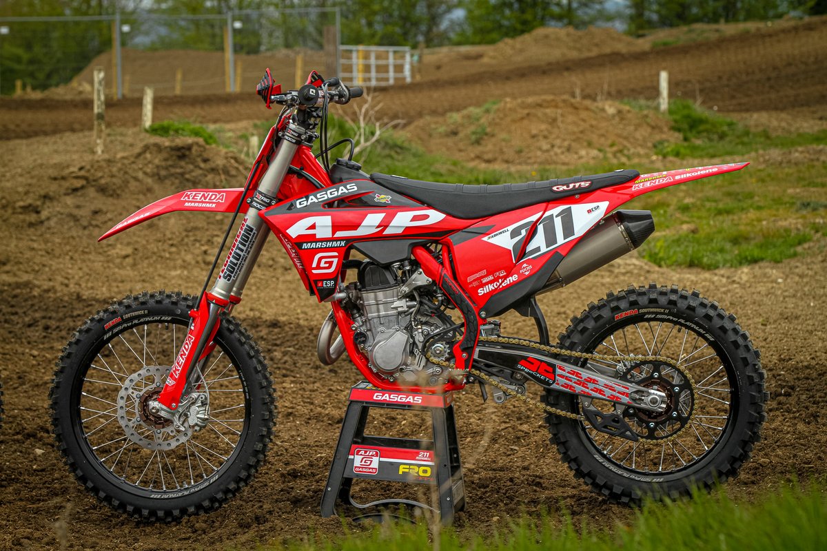 JTsprockets tweet media