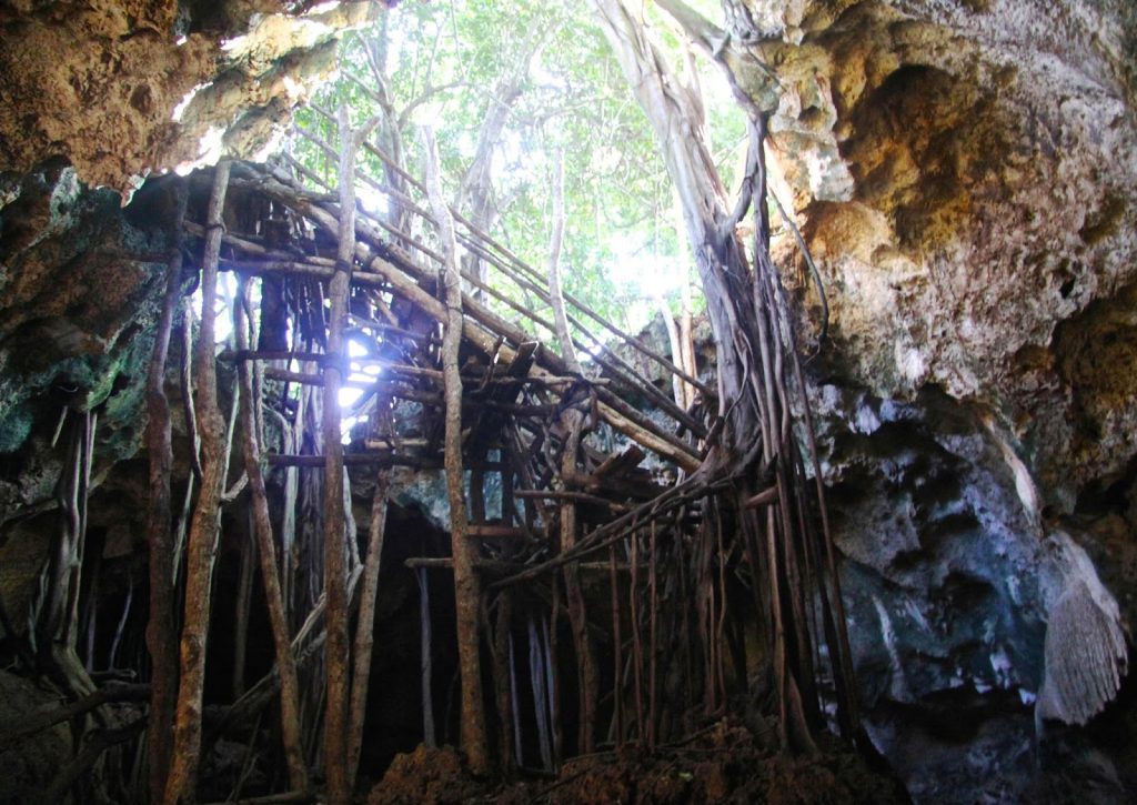 AlvahTours's tweet photo. Three Sisters Caves complex are acknowledged as the second largest cave system in East Africa. 
#alvahtours #safari #wildlife #kenya #beautiful #bucketlist #adventure #nature #wanderlust #picoftheday #tembeakenya #hiddentreasures #AskSRK #wk17 #TAEYANG #JIMINISCOMING #njpw #Maths https://t.co/aDR4zAjU9O