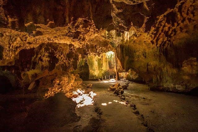 AlvahTours's tweet photo. Three Sisters Caves complex are acknowledged as the second largest cave system in East Africa. 
#alvahtours #safari #wildlife #kenya #beautiful #bucketlist #adventure #nature #wanderlust #picoftheday #tembeakenya #hiddentreasures #AskSRK #wk17 #TAEYANG #JIMINISCOMING #njpw #Maths https://t.co/aDR4zAjU9O