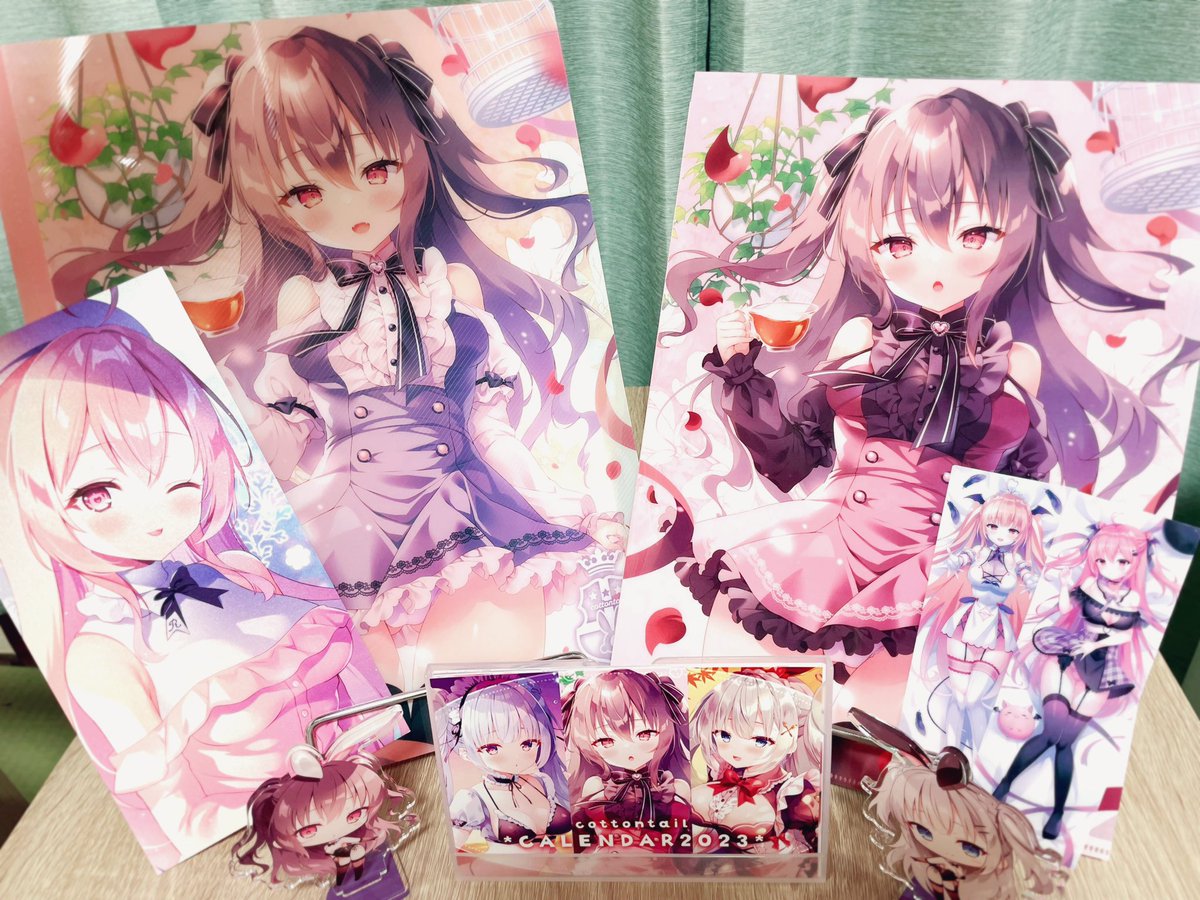 「セットのグッズの中身ちゃんと全部撮ってなかったので!アクスタ是非組み立ててもらえ」|なのはなこひな🌸のイラスト