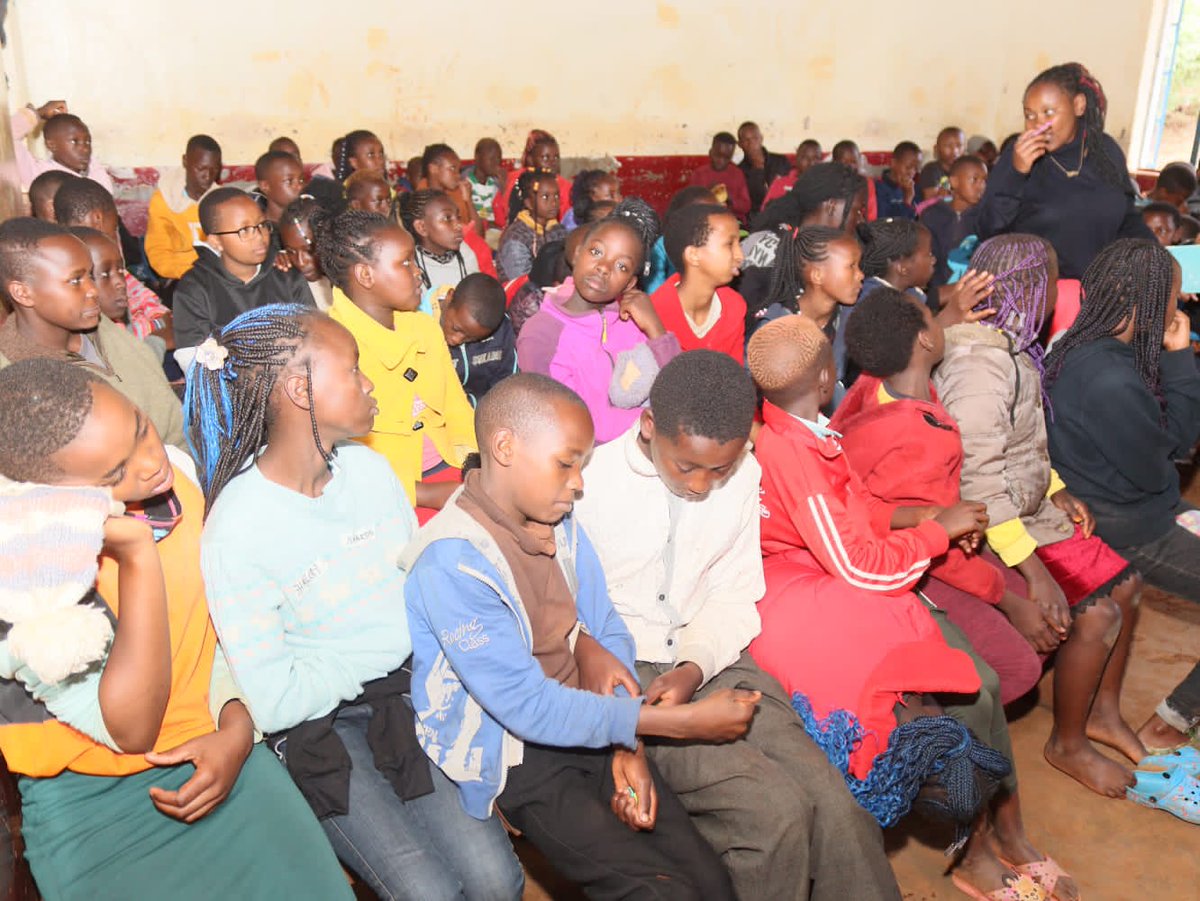 Dignified Children tweet media