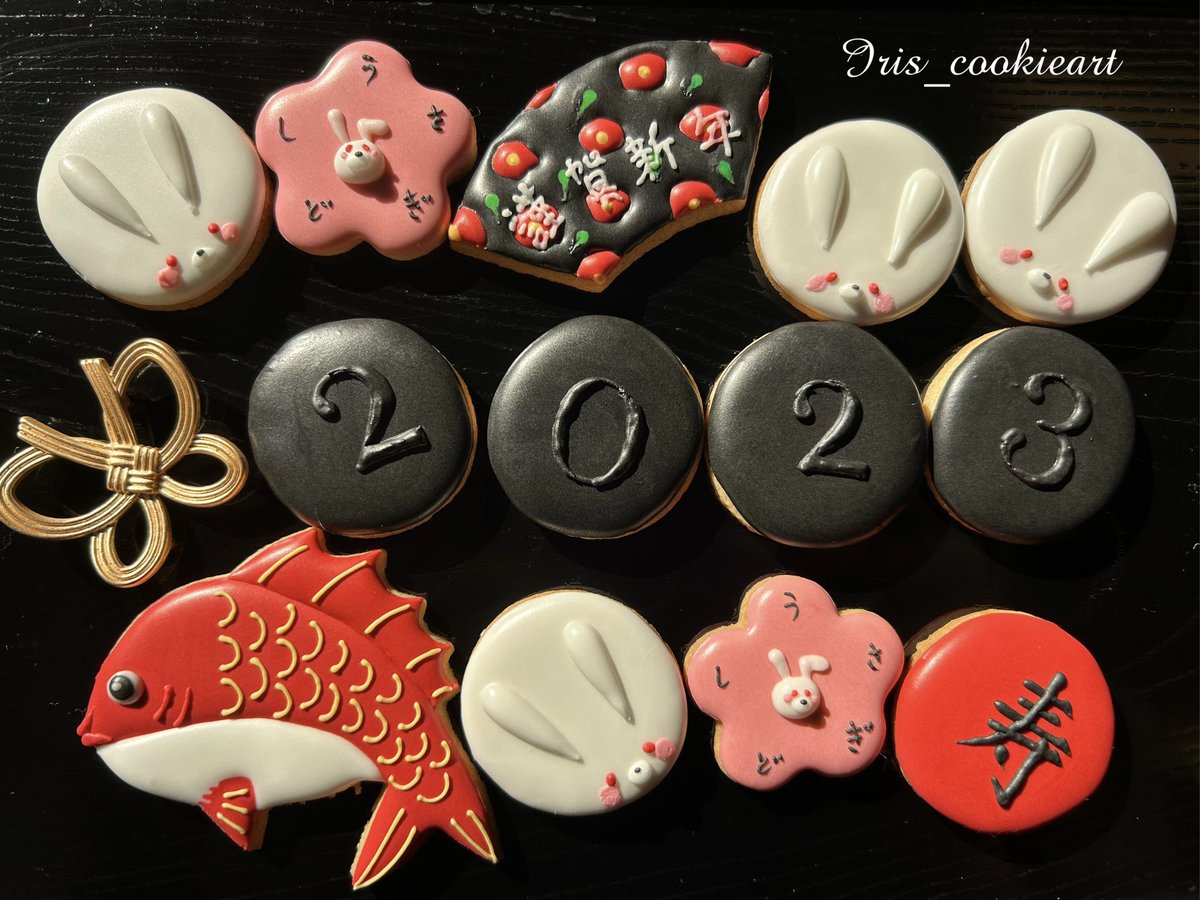 iris_cookieart's tweet photo. あけましておめでとうございます🙇‍♀️
兎年ぴょんぴょん飛び跳ねどんどん飛躍していきたいと思いますので応援よろしくお願いします🙇‍♀️ https://t.co/MnuTUFwdUM