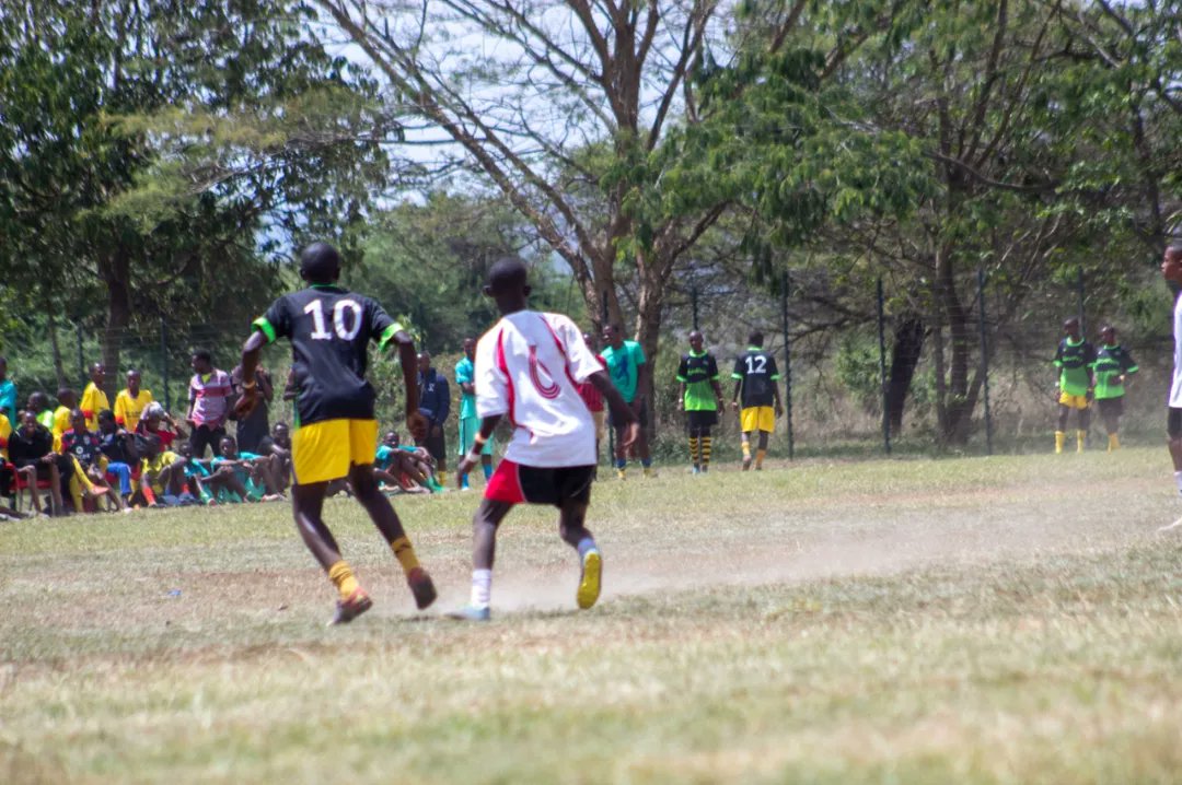 moskisa_tz's tweet photo. On behalf of #MOSKISA🇹🇿⚽ football academy we wish you and your beloved ones all the best in 2023!🎉 

Enjoy some excellent photos from a very competitive East African CHIPKIZI Cup where our team successfully reached quarter-finals 💪🏿👍🏿

#teameurope
#globalgateway
#tanzania
#SDGs https://t.co/5hyiQhc69N