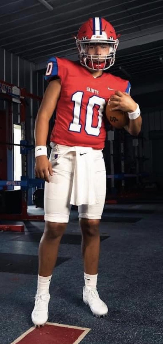 Coach_JYeend's tweet photo. COACHES 🚨🚨

Check out C/O 2025 QB Braxton Byrd

Elite QB out of St Pauls Episcopal

Blue Collar, High Football IQ, Electric Arm 
👇🏼👇🏼👇🏼👇🏼👇🏼👇🏼👇🏼👇🏼👇🏼👇🏼👇🏼👇🏼👇🏼

https://t.co/XYZuFJ8xgT

#CoastLineStars #QB1 #GHTD #Family https://t.co/wf0jciyZzu