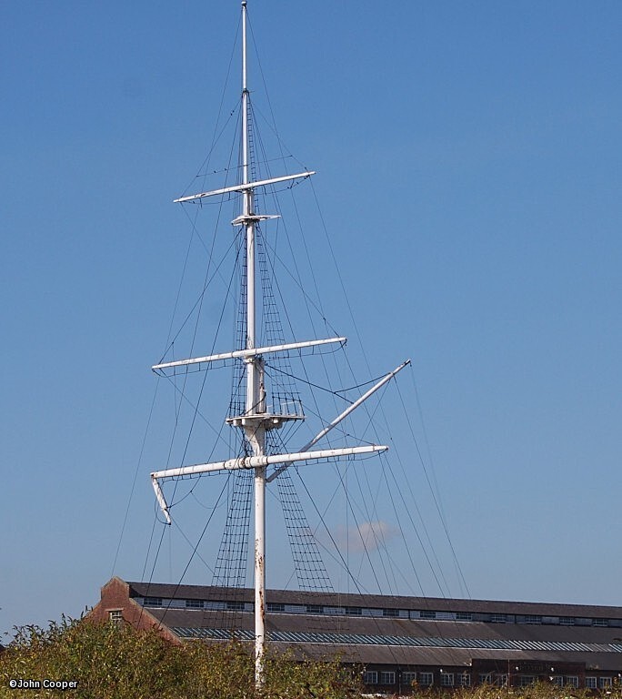 TheSuffolkMan's tweet photo. The former #HMSGanges ships mast during and after its glorious history, John Noakes of Blue Peter fame was one that climbed the mast, anyone know the progress towards its restoration? https://t.co/cjgEau6aqT
3 volunteers needed YOU, YOU & YOU👍 https://t.co/3EbK8fijLb