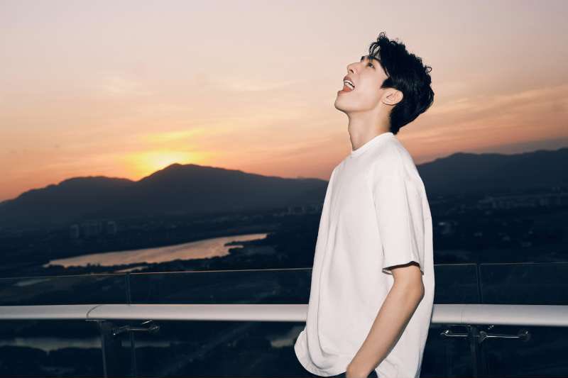 WEILONMG's tweet photo. The sunset was fine. https://t.co/vVGplTbV3B