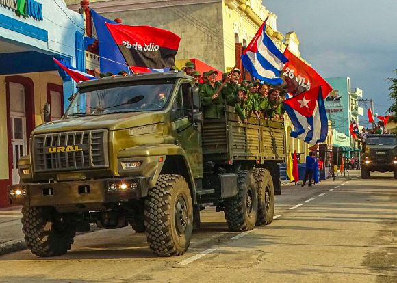 Xhie1308's tweet photo. #CaravanaDeLaLibertad. Ruta seguida durante más de mil kilómetros por el Ejército Rebelde después del Triunfo de la Revolución Cubana del 2 al 8 de enero de 1959.
En estos días rememoramos esa histórica caravana.
#PasiónXCuba
#64YSumando https://t.co/WYjMI7aMJ9