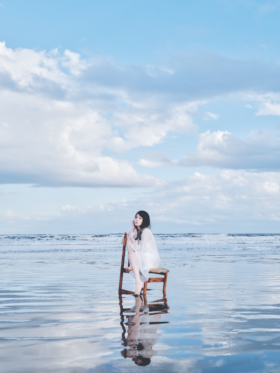 Kim414141's tweet photo. #iMAGINE2 展展示作品
11月です・・・
美しい青なので吸い込まれてください。
photo: @xxCoppeliaxx (光の姿)
#photography #portrait #創作 https://t.co/ZrFiSc2Tm7