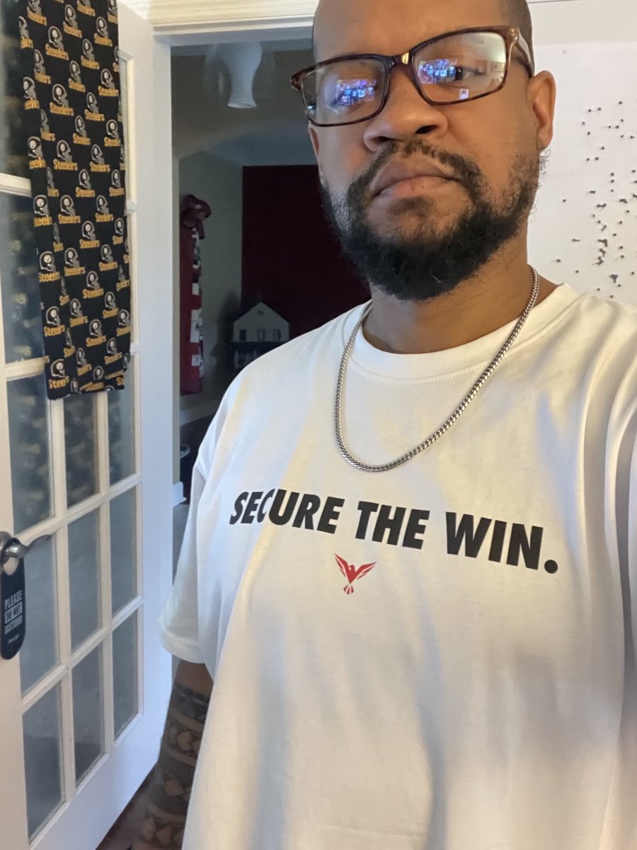 seacros's tweet photo. Go out and get IT today and #SecureTheWin ⁦@goaawol⁩ https://t.co/mgqvvsZHey