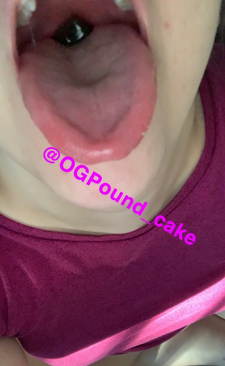 OGPound_Cake's tweet photo. New $15- 1 minute #vore clip is available. 😏
You know you want to see these gummy bears being open mouth swallowed as they embark on there one way trip to my stomach. 😈
#sizetwitter #feedme #feedee #letmeeatyou https://t.co/ixel6sU5Aw
