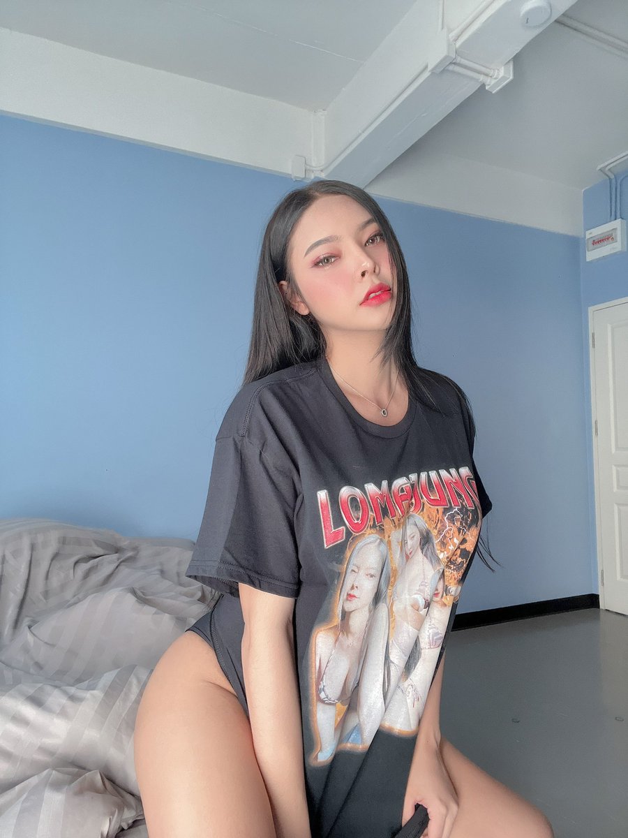 รีทวิตให้ก่อน เดี๋ยวไปขึ้นให้🤪