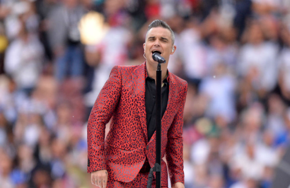 Robbie Williams reveals that he may be Autistic fashionadvice.ie/fashion/robbie…