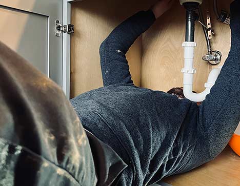 chiplumbingexp's tweet photo. Don’t let a clogged drain or leaky toilet get you down! We here at Chicago Plumbing Experts realize how important it is to have a local plumber in Chicago and suburbs who can fix your problem in a timely, courteous, and professional manner. 
https://t.co/zDUCIXvQ0S https://t.co/muzY4jPeph