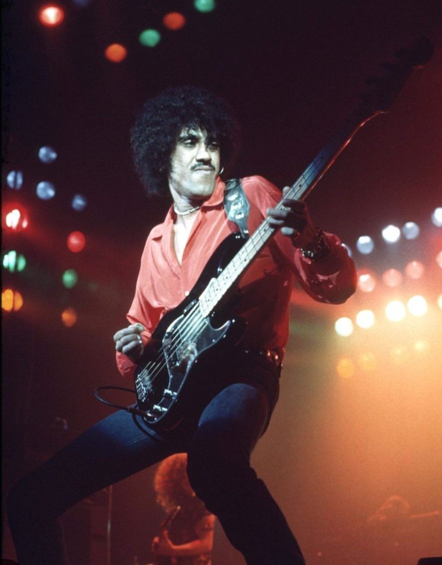 andrewdee03's tweet image. #PhilLynott #Jan4th The music lives on 🎸🎶