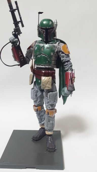 カラーリングはEP6版を参考に一部オリジナル。塗り初めて気づいたんですがEP5と6版じゃ色だけじゃなくてアーマーの形も結構違うんですね。このキットはEP5版なのですが、まあいいか! 