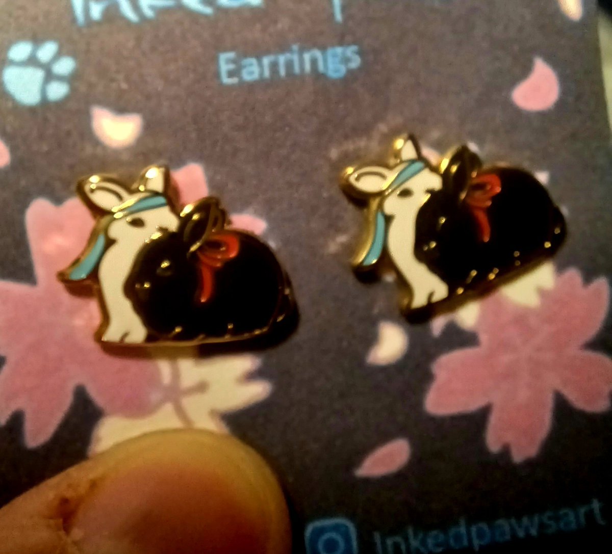 SMOL BNUUY 🥺🐰

Those are earstuds and they were my Christmas gift to myself. They're by Inked Paws on Etsy and they are TINY and I LOVE them