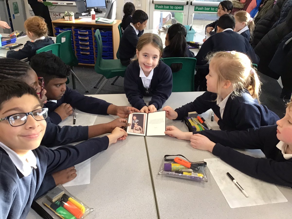 PindersPrimary's tweet photo. Children in Year 4 were excited to receive a special letter today after writing to His Majesty the King on the death of Her Majesty Queen Elizabeth II. #PPBritishValues #PPRSHE @RoyalFamily https://t.co/AkKINmf0Qb