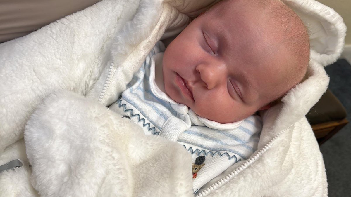 Attempt #2 at getting this little man registered today. Last time Ofsted called and Daddy had to go back to work 🙈