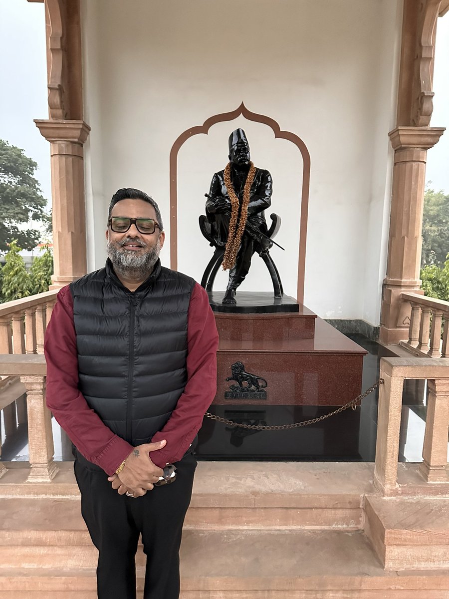 HemanNamo's tweet photo. धन्य होगाया दर्शन कर के 🙏🙏 https://t.co/4x66xjZRHl