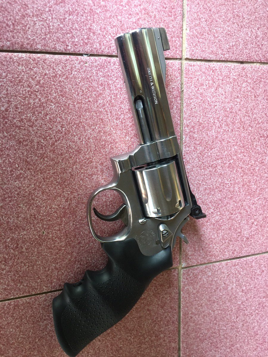 BulletGun13's tweet photo. 🔥สมิธ&amp;เวสสัน .357 🔥ใช้งาน 6 นัด
💢ลำกล้อง4นิ้ว ลำ2เกียว ไม่มีใบ ✅
สภาพ 95% พร้อมใช้งาน💥
- ซองปืน
- ถุงซิปกันสนิม 

รวมในราคา 19,xxx ฿ ⚡จัดส่งอย่างเร่งด่วน⚡

 แอดไลน์สั่งซื้อ👉https://t.co/RwPWNFmqqK
#ปืน
#ปืนมือสอง
#ปืนมีทะเบียน https://t.co/u8H5ZsuzQ9