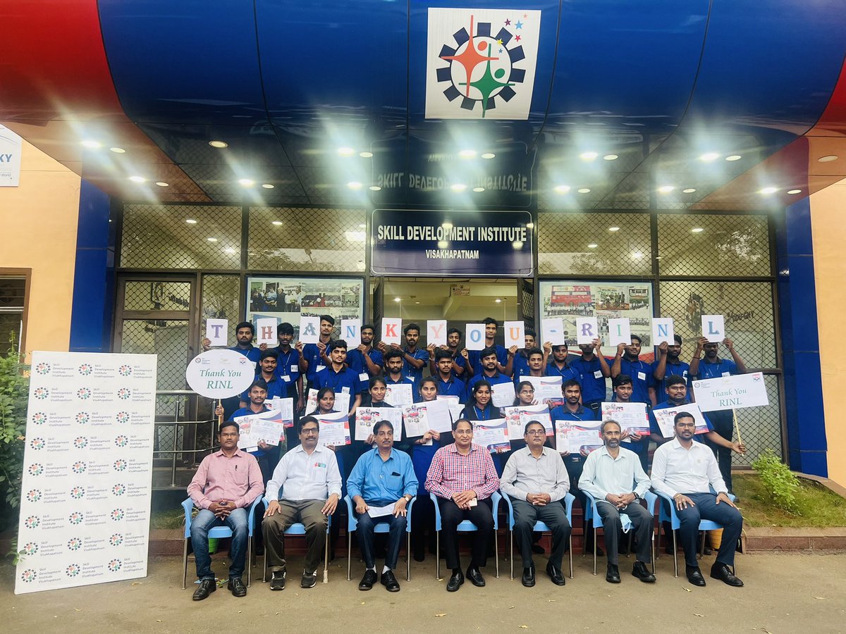 sdivisakh's tweet photo. Under CSR funds of @RINL_VSP 30 trainees got trained under Production Machine Operator job role for arnd 62 days under @LSSSDC with over 80% placement facilitation.

We thank RINL management for being part of this skilling initiative. https://t.co/jC7JMedEB8