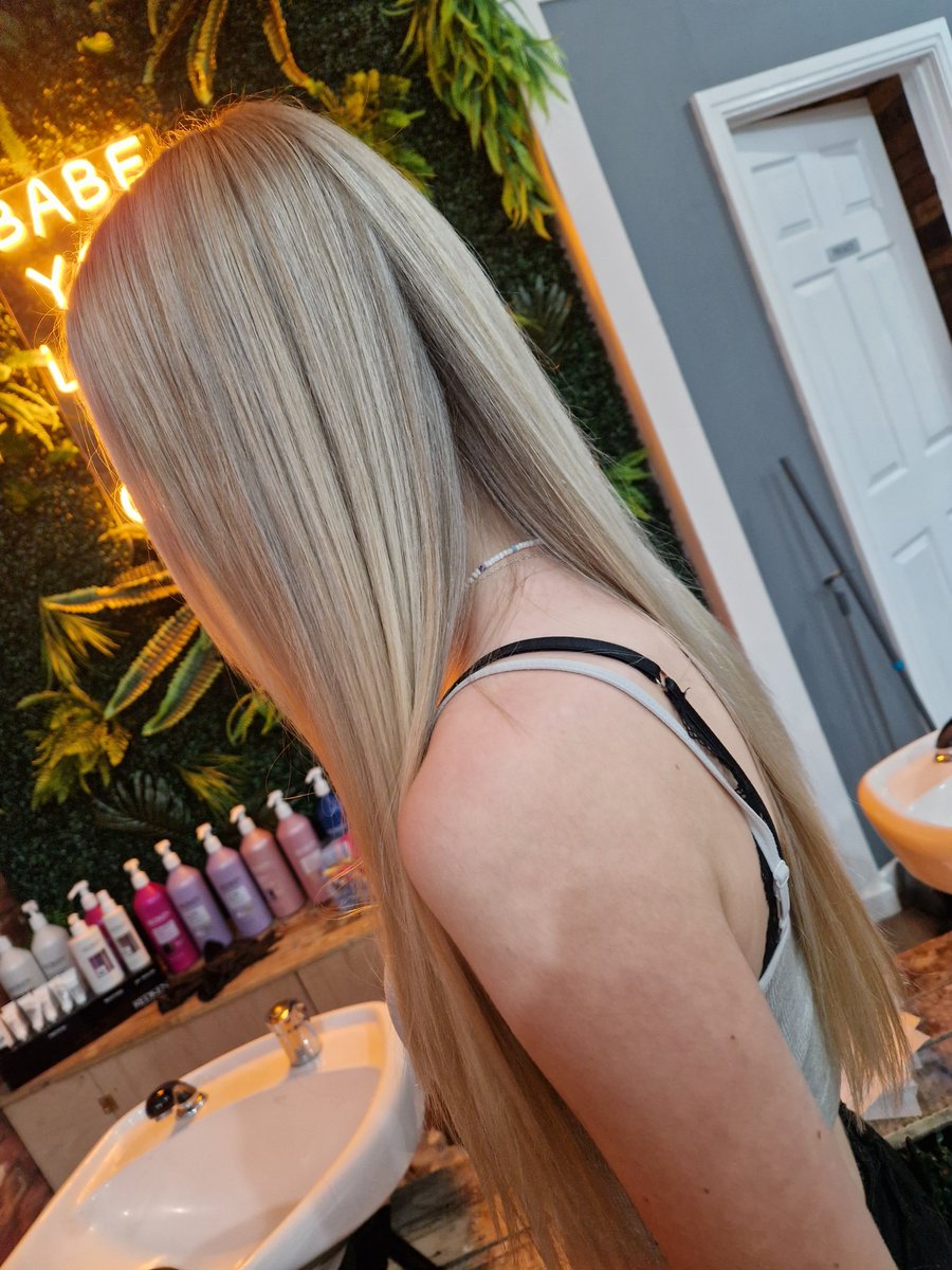 We're  back open on Friday 😍 who wants to come hang out with us 🤩