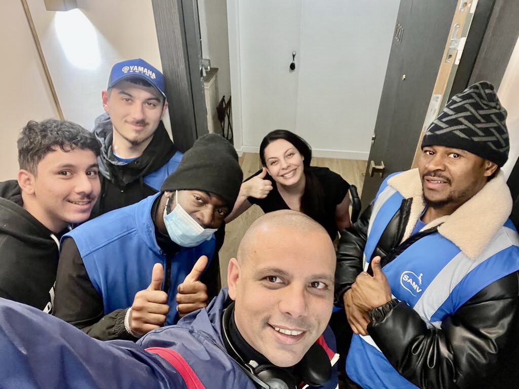 Mon ascenseur enchaîne les pannes ms j’aimerai REMERCIER les belles pers qui m’ont évitée de craquer:ma gardienne, un joyau, les responsables Paris dt chef secteur, <a href="/fouadbenahmed6/">Fouad Ben ahmed</a> et ses équipes au top <a href="/CPSAscenseurs/">Plus Sans Ascenseurs</a> les ambulanciers prêts à intervenir #handicap #accessibilite