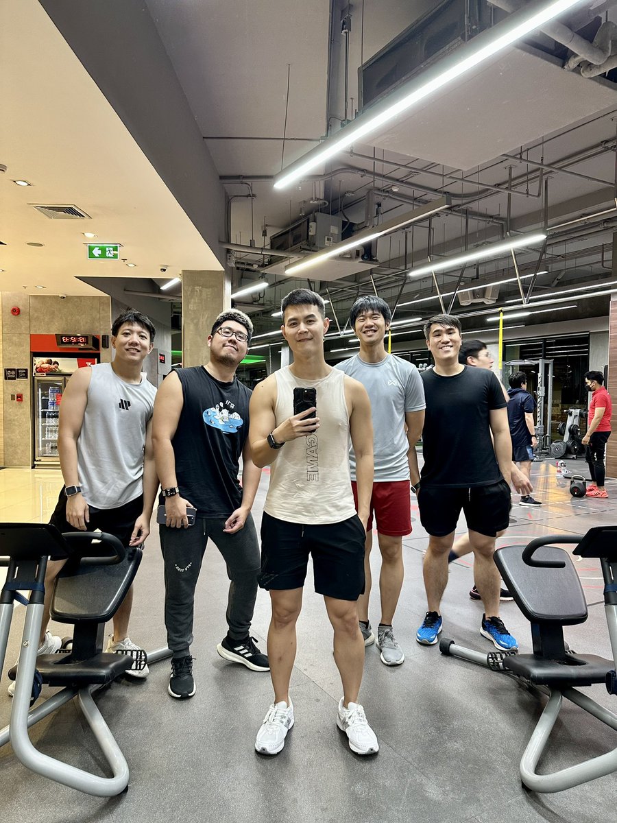 kastenen's tweet image. ตัวตึง ขาตึง หลังตึง #bodystep