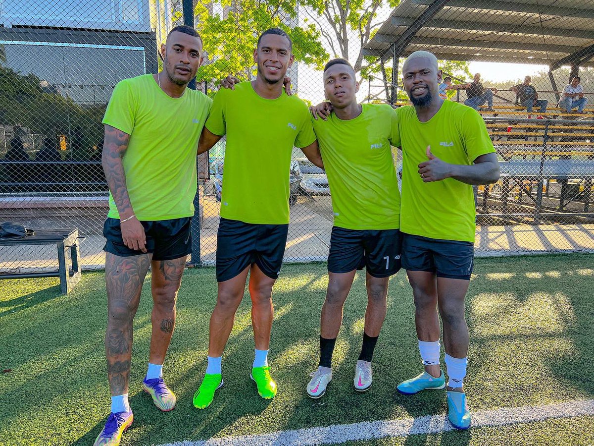 CAIPanama's tweet photo. ¡𝗝𝗢𝗥𝗡𝗔𝗗𝗔 𝗖𝗢𝗠𝗣𝗟𝗘𝗧𝗔𝗗𝗔 🥵!

Culmina nuestro entrenamiento de hoy, preparándonos para el inicio del torneo apertura 2023.

#EstoEsCAI https://t.co/H30TVGV2ar
