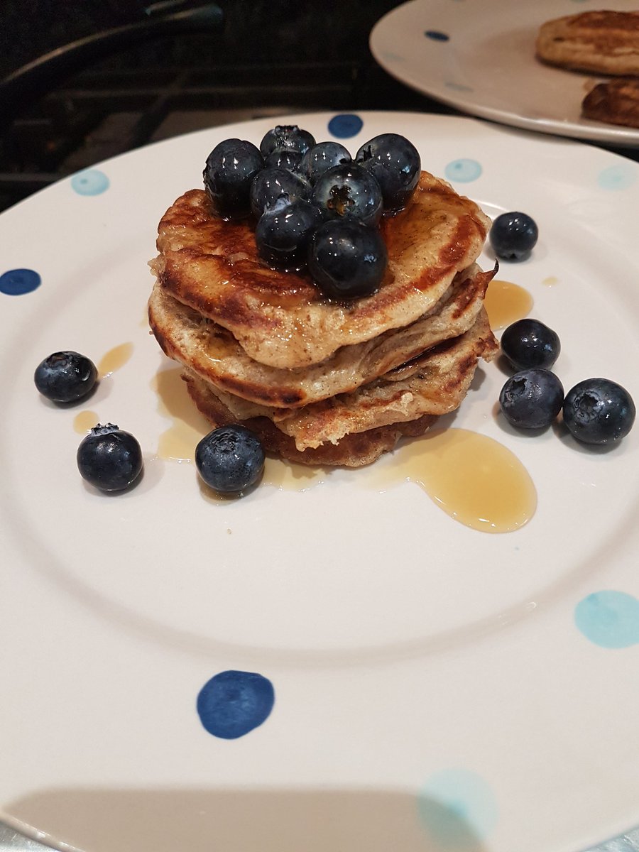missmatherbakes's tweet photo. Some yummy American pancakes with maple syrup and blueberries.....and a very bouncy 3 year old 🤣 #pancakes https://t.co/zNFVuOOSJo