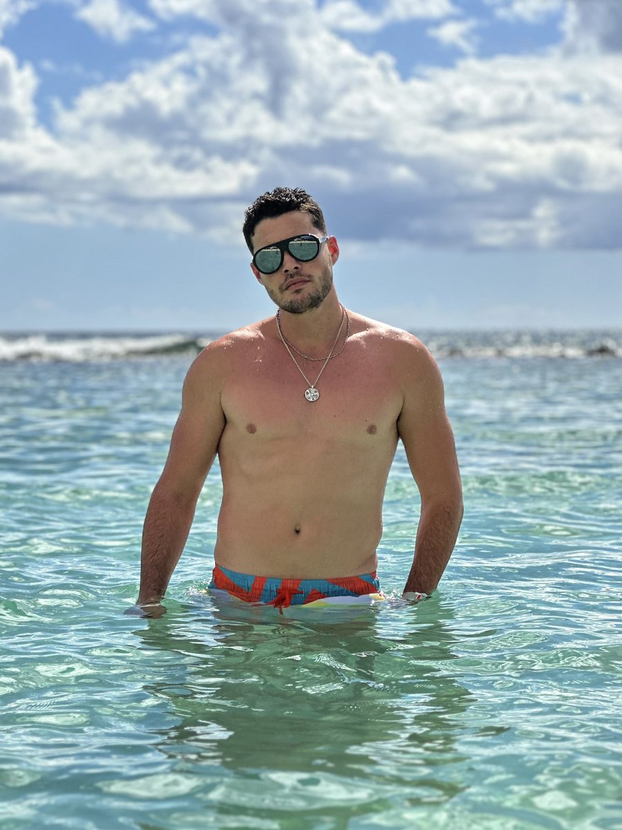Wesley J. Pérez tweet media