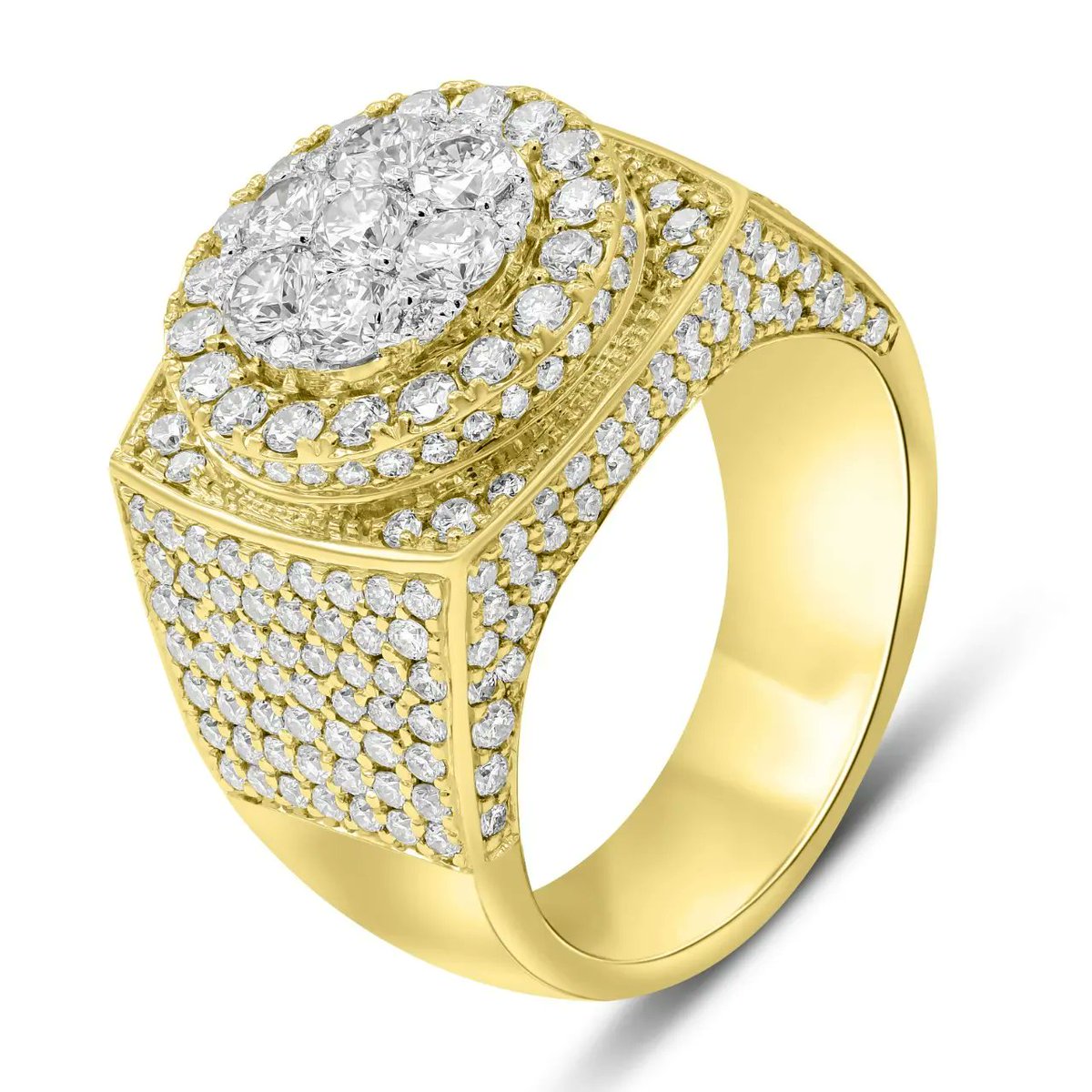 Hi. 
I am professional Photoshop Image edit or retoucher. Any kind of image editor.i am able to do your job very processionally,if you need so message us for ordar NOW fiverr.com/share/mdNX4R