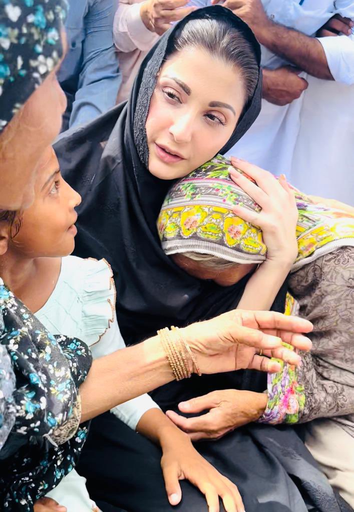 Hina Parvez Butt tweet media
