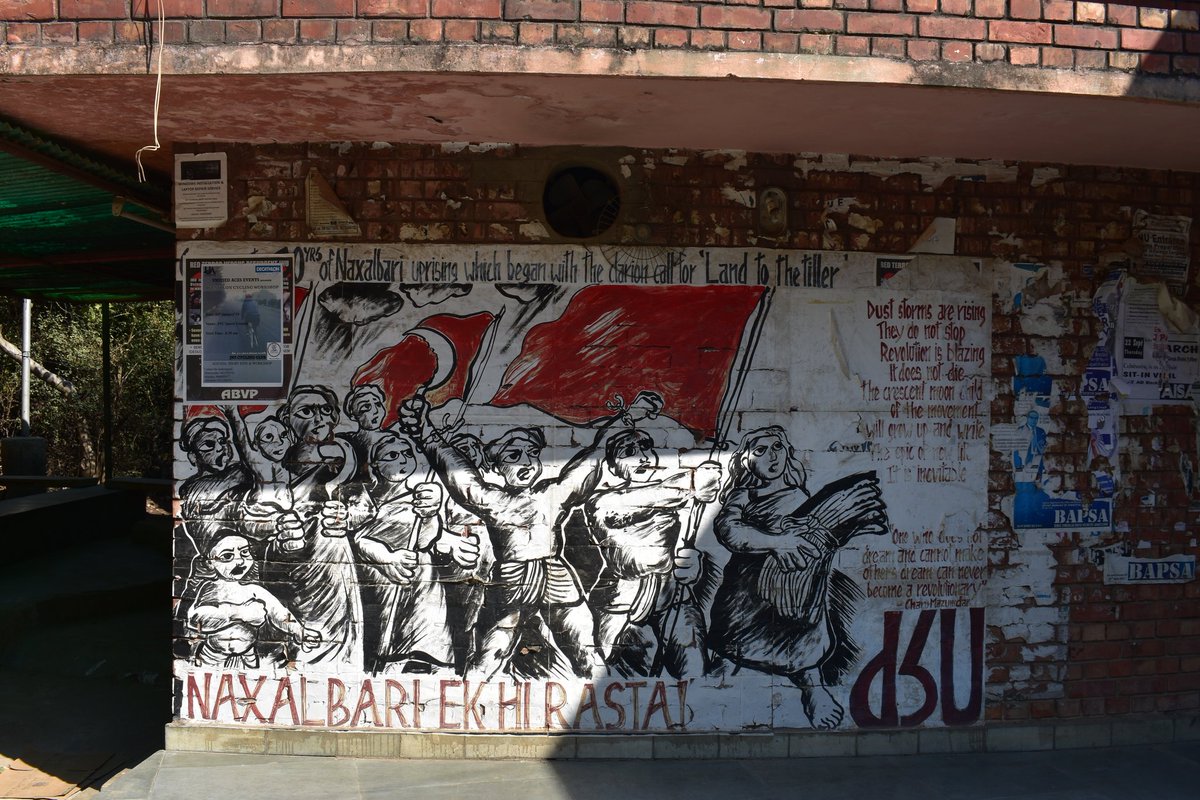 rooh_daarr's tweet photo. JNU Graffiti- A thread 
Pls share and tag comrades
4 years ago, for the sake of archive, i decided to capture one of the most creative and powerful mediums JNU ever had, They were live examples of how Graffiti can be a powerful weapon to express and explain resistance (1/24) https://t.co/hQOLdassCa