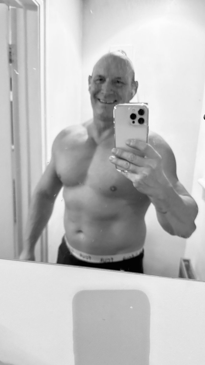 TheTechGiant tweet media