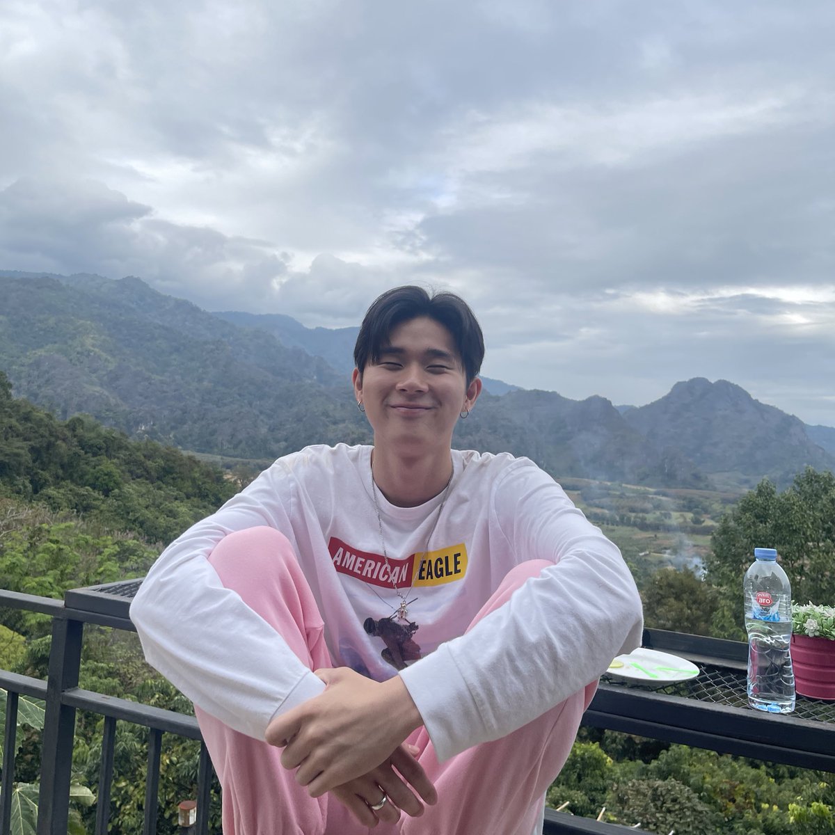 WariAtiarnon's tweet photo. เราลงเขามาเเล้วนะ⛰😌 https://t.co/7Tz9UZ7Tol