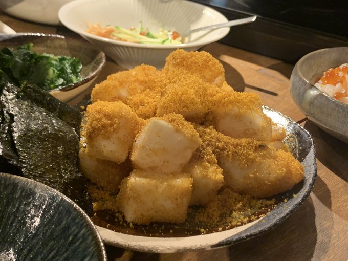 ちなみに一年前の元旦は,シェアハウスに住んでるお友だちのリビングルームに集まってごはん食べてた！  お料理上手な人が周りに多い🥰  ちなみに春原のオフ会もお料理とお酒,こだわってて美味しいと思います&hellip;❣️ 次回は01月29日(日)に開催されます。告知が始まったら<a href="/tag/%E5%A4%96%E9%A3%9F%E3%81%97%E3%82%88%E3%81%86"class="tags"><span>#外食しよう</span></a>