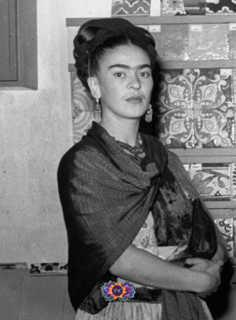 “Yo no creo que las márgenes de un río sufran por dejarlo correr.” #FridaKahlo

(Archivo Isolda P. Kahlo, México)