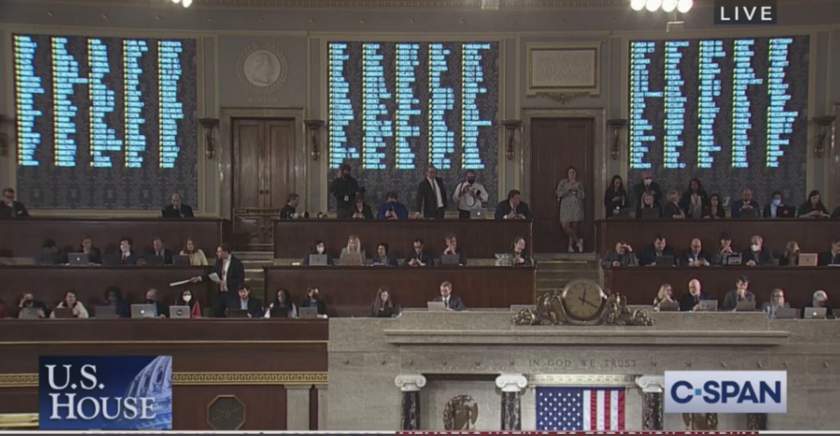 FYI Capitol Hill press corps:
Need a sidebar feature for Congress drama?
Story idea:
C-SPAN (&amp; other independent media) TV cameras will be in the House chamber again today &amp; we expect at least until a Speaker is elected
Which is how we get shots of...the Capitol Hill press corps!