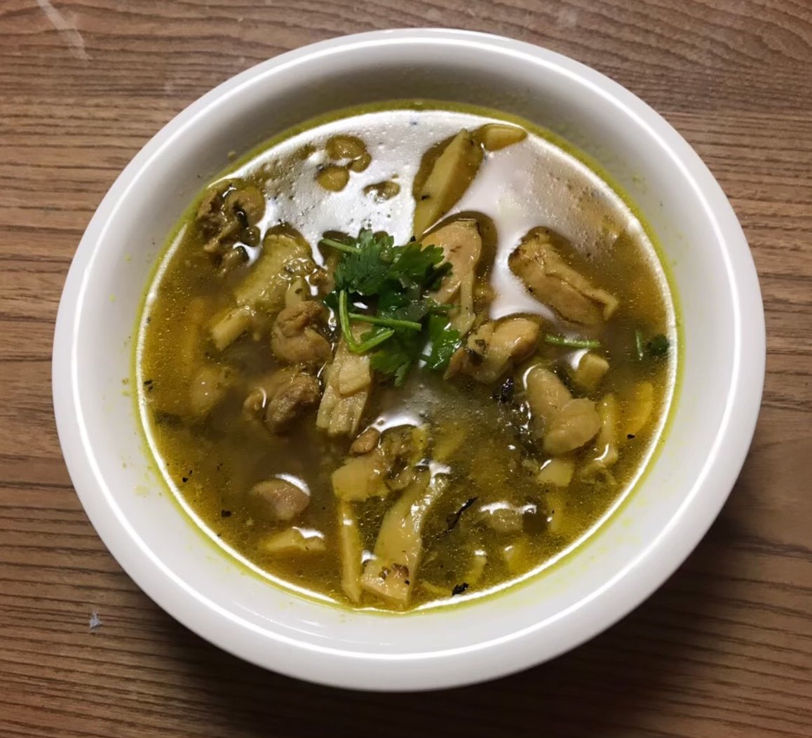 y_ryukou's tweet photo. Mutton curry catfish soup fermented rice ball
Delicious

※ The name literal translation
#全196ヵ国おうちで作れる世界のレシピ
#世界の郷土料理事典
#ပြည်ထောင်စု #သမ္မတ #မြန်မာနိုင်ငံတော် #Myanmar 
#ဆိတ်သားနှပ်
#ကြက်သားဆီပြန်
#hnat
#မုန့်ဟင်းခါး
#mohinga
#ထမင်းချဉ်‌ 
#Htamin #gyaw https://t.co/CuHHaiJ8V2