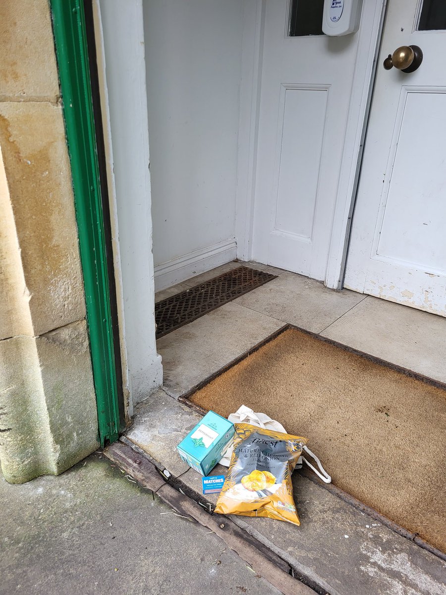 TownroeL's tweet photo. Tradition dictates something to eat, something to drink and something to keep you warm!
Happy New Year, Townroe Lodge!
#firstfoot
#scottishtradition https://t.co/nZJMTLktDj