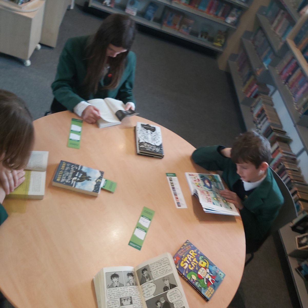 Thank you <a href="/Booktrust/">BookTrust</a> for your delivery of our #Bookbuzz books, and to <a href="/SibfordLibrary/">Library | Sibford School</a> for hosting. Year 7 were engrossed in their book selections today 📚🎊😀 #Bookbuzz #SibfordEnglish #SibfordLibrary #SibfordSchool #BookTrust
