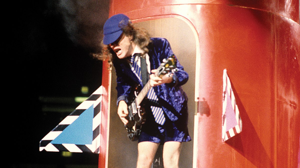 #ACDC Twivia Question #4,681: Talking Metal's, Mark Strigl, once called this guitar solo off 'Blow Up Your Video' one of Angus Young's best ever? #TriviaDay  #Trivia @talkingmetal @MartinPopoff @ACDC_Podcast