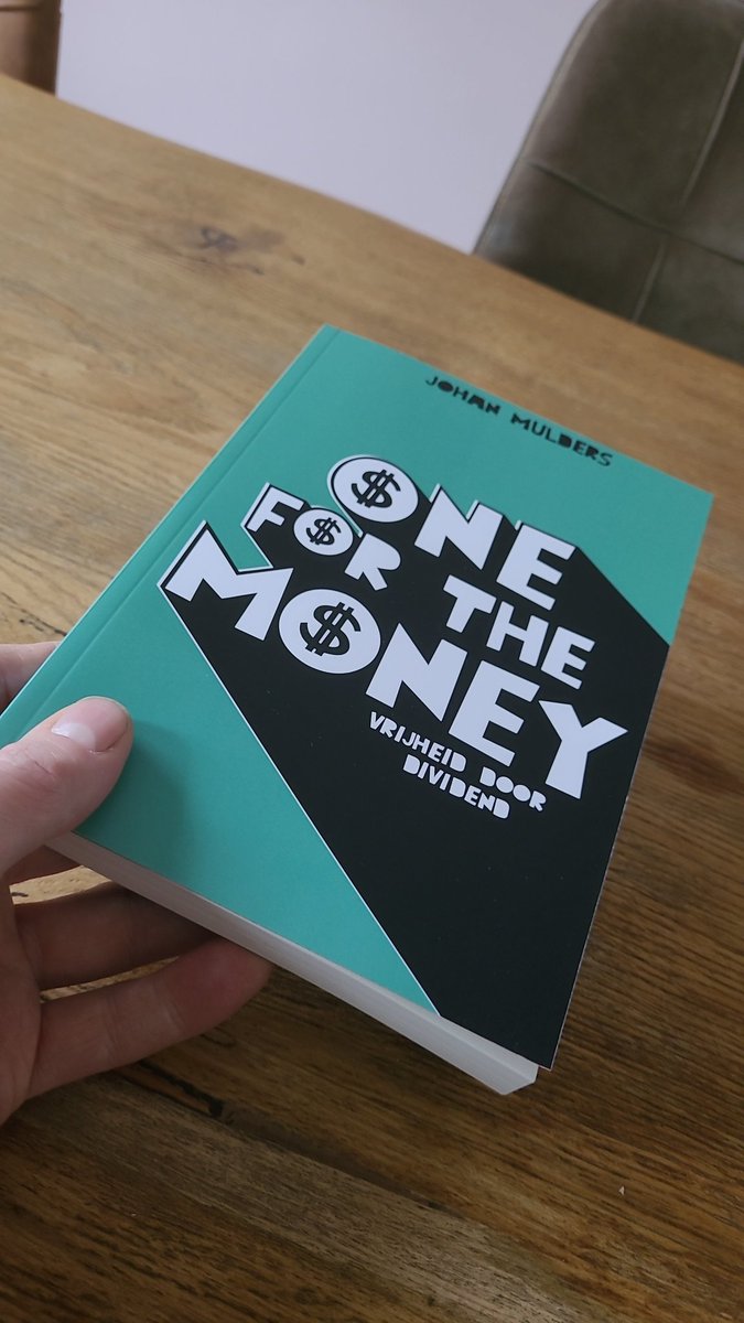 thedude_alive's tweet photo. @AlexanderNL One for the money 👌🤑 Eerlijk is eerlijk, ook het enige boek wat ik heb gelezen omdat ik te druk was om het te schrijven en uit te geven in 2022. https://t.co/GLwoPB5FUB