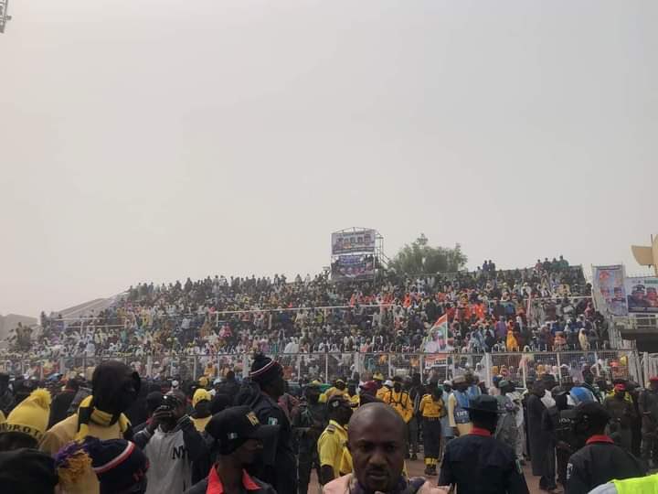 AdAbdulrashid's tweet photo. Report from Sani Abacha Stadium in Kano is saying that the city is about to burst with the arrival of the team of RENEWED HOPE. If you know Kano, It is not Maulud gathering, it is Tinubu’s presidential Rally in Kano #TinubuInKano #KanoForBAT https://t.co/AXqPQxuGqy
