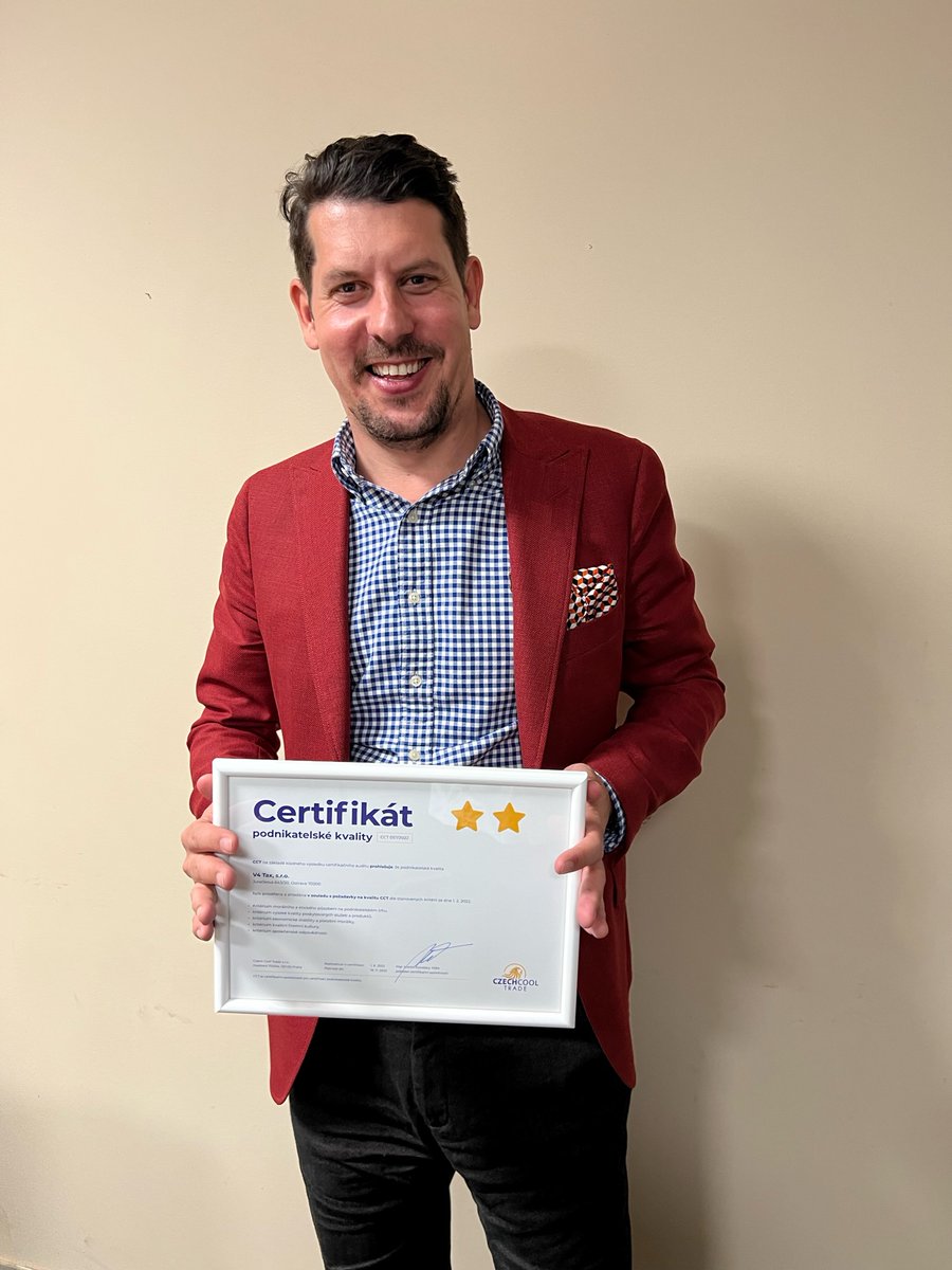 CzechCoolTrade's tweet photo. Předali jsme další Czech Cool Trade Certifikát podnikatelské kvality. Tentokrát jej za firmu V4 Tax, s.r.o. převzal její jednatel - Michal Jelínek. Ještě jednou gratulujeme! 👌 #certifikace https://t.co/nCLx3Vg1Ah