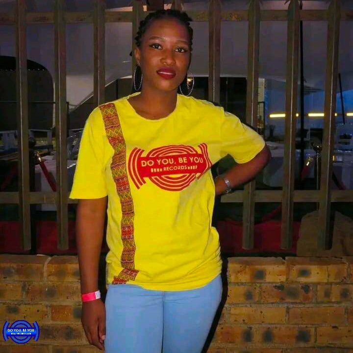 DYBYRecords's tweet photo. Don’t doubt your value. Don’t run from who you are. – Aslan

#DoyouBeyouMotivationalWednesdays 🔥

#DyByRecords #LaBrand #DyByRecordsMerchandise #DoyouBeyouRecords_store #marketing #motivation #wednesdaywisdom #DyByRecordsStore #DyByRecords_Store https://t.co/TyTkatIWu3