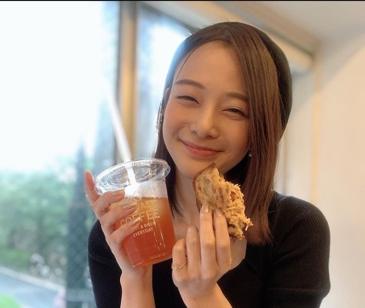 ยอมรับเลยว่าดู Av เพราะชอบดูคนสวย ไม่เชื่อแกดูเมนเราแต่ละคนดิ  สวยป่ะล่ะ 🥺🤏🏼